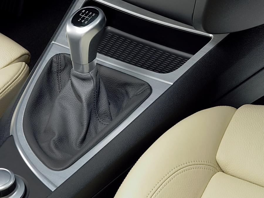  BMW 120i 3-Door 2007 года  (фото 3 из 70)